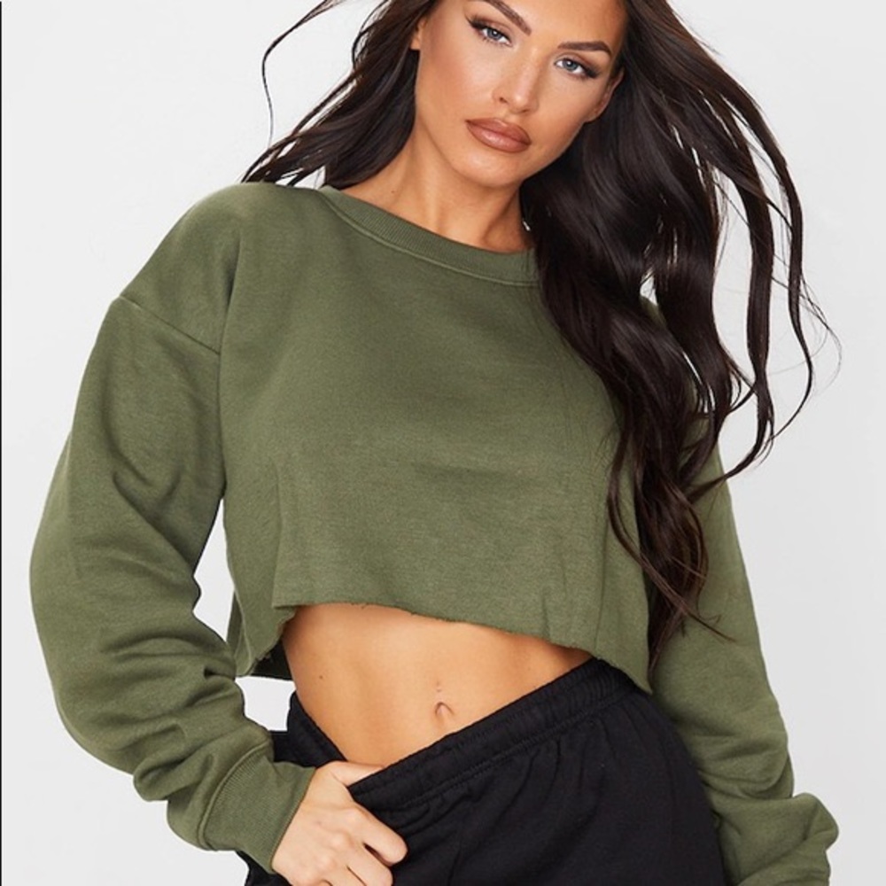 NEW Pretty little thing Cropped Sweatshirt